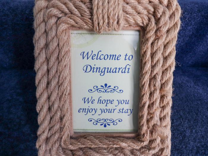 Dinguardi, Seahouses