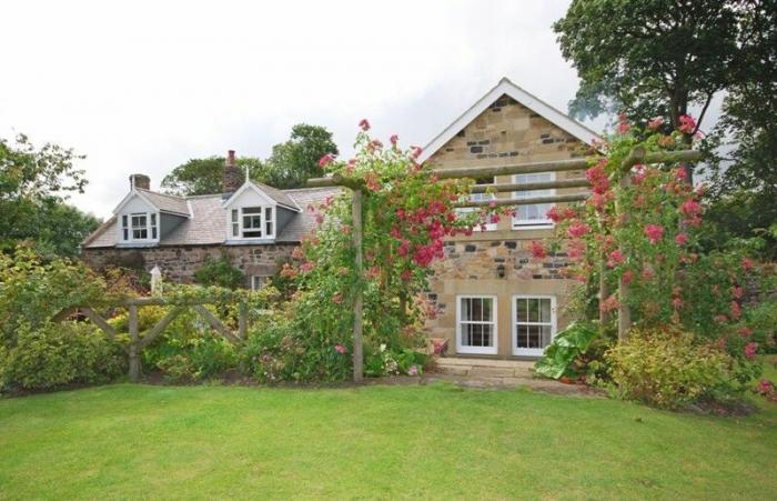 Newton Cottage, Newton-By-The-Sea