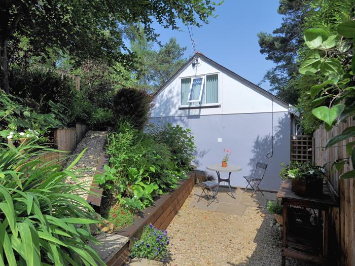 Abode, Raymond's Hill, Devon, Near 3 Areas of Outstanding Natural Beauty, Off-road parking, WiFi, TV