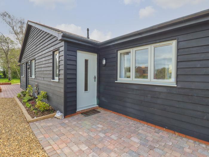 Pipin Cottage, St. Osyth, Essex. Countryside, Romantic, Working farm, Open-plan, Single-storey, WiFi