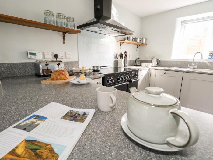 Dairy Cottage nr Abbotsbury, Dorset. Three-bedroom, thatched cottage with rural views. Pet-friendly.