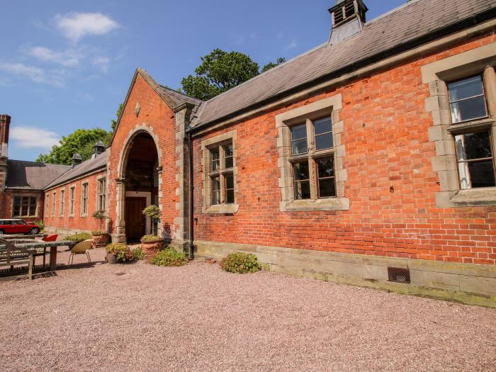 Talbot Lodge near Great Haywood, Staffordshire. Open-plan living. Victorian features. Child-friendly