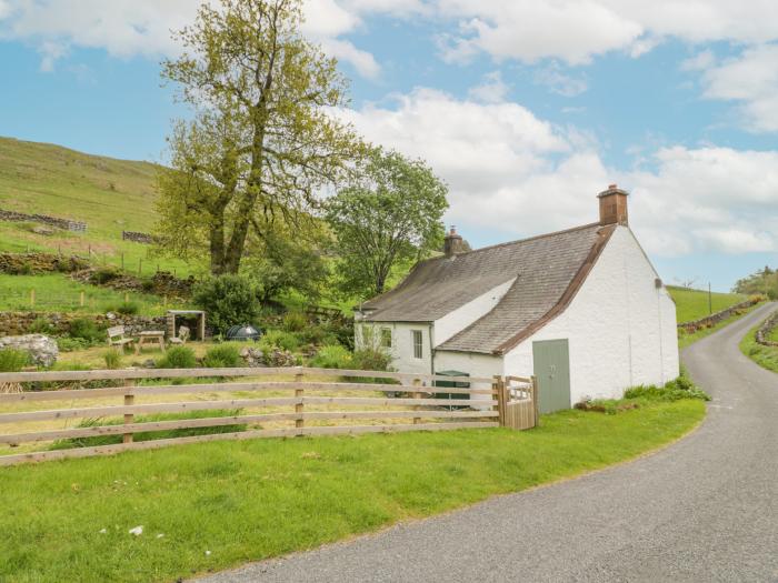 High Auchenbrack, is near Moniaive, Dumfries and Galloway. Two-bedroom, traditional cottage. Garden.