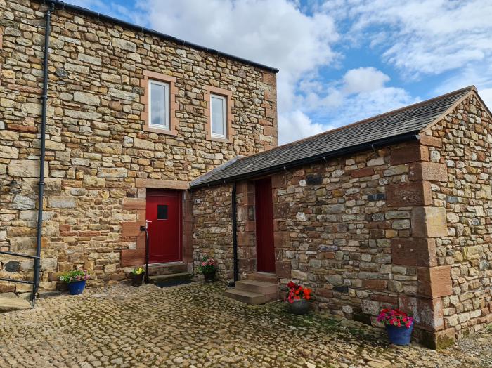 Whinstone, near Appleby-In-Westmorland, Cumbria. In an AONB. Off-road parking. Reverse-level. Patio.
