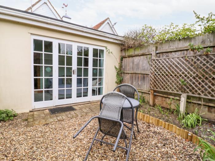 1 Forge Cottages, Friston near Snape, Suffolk. Pet-friendly. Close to a pub. Close to a beach. Rural