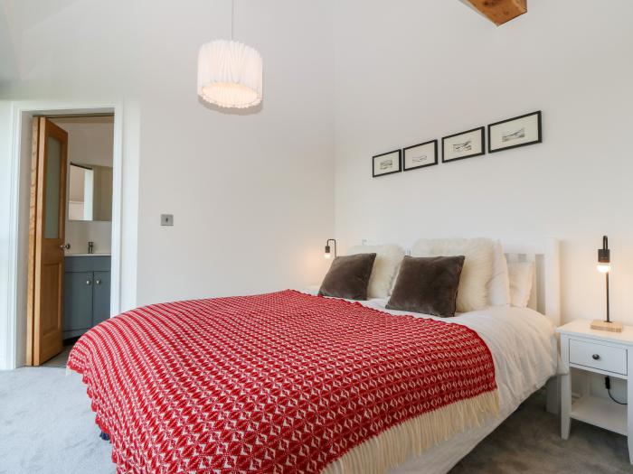 Pen-Y-Bryn, Llanfairpwllgwyngyll, Sir Ynys Mon, Anglesey. Sleeps 6 guests in 3 bedrooms Pet-friendly