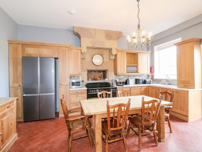 The Cottage is near Belper, Derbyshire. Three-bedroom farmhouse with rural views. Woodburning stove.