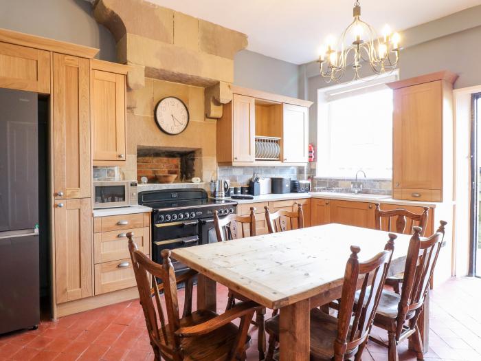 The Cottage is near Belper, Derbyshire. Three-bedroom farmhouse with rural views. Woodburning stove.