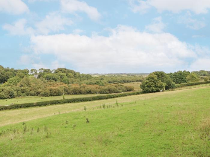 Bryn Tirion, Llangefni