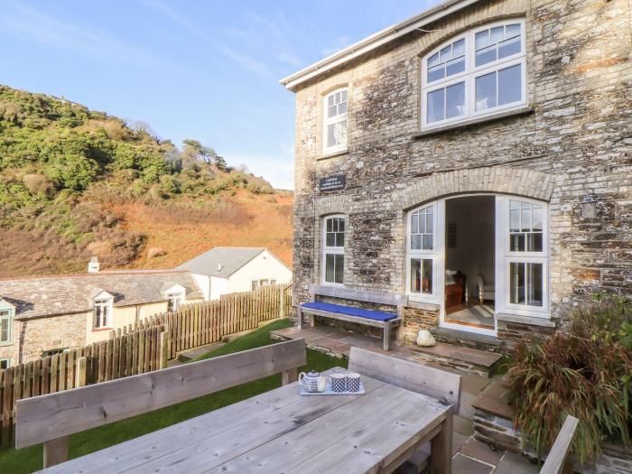 Cliffside is in Tintagel, Cornwall, near a beach, roadside parking, woodburning stove, pretty views.