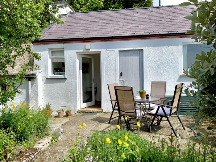 Groesffordd, Bontnewydd, Gwynedd, countryside views barbecue, ground-floor living near national park