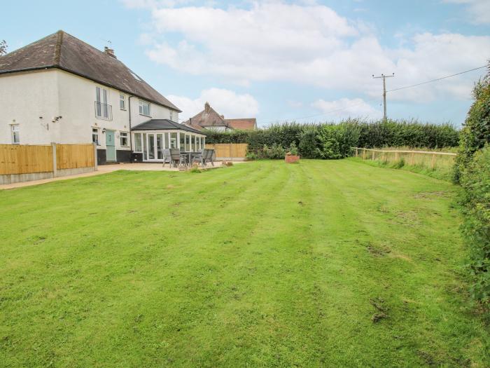 Shire Cottage is near Hanwood, in Shropshire. Four-bedroom home, with rural views and hot tub. Pets.