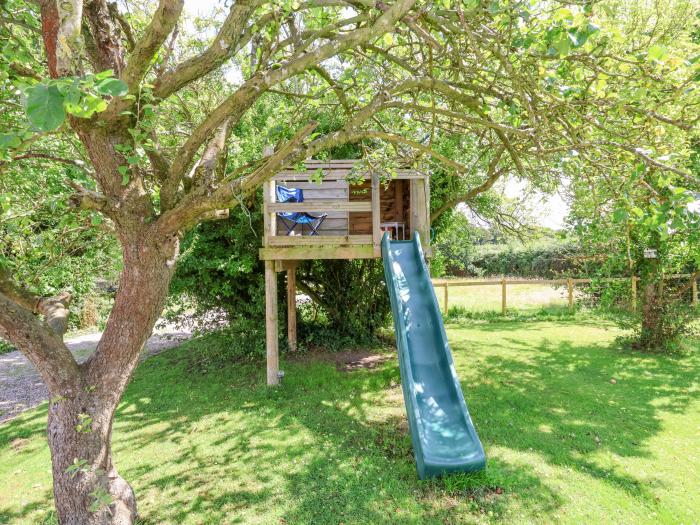 Shire Cottage is near Hanwood, in Shropshire. Four-bedroom home, with rural views and hot tub. Pets.