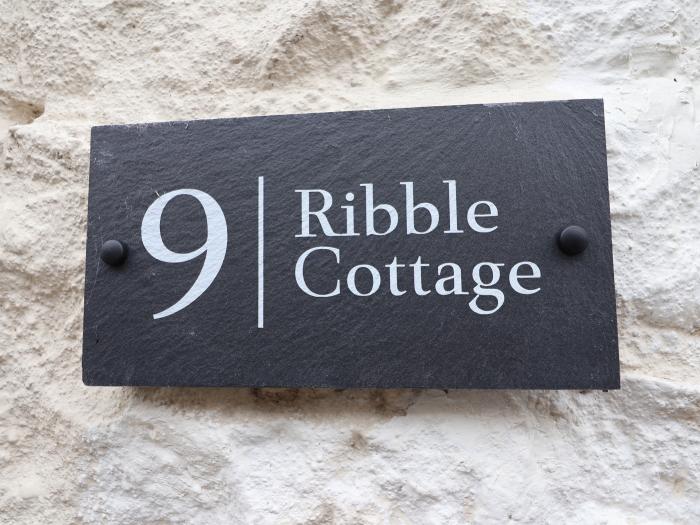 Ribble Cottage is in Settle, North Yorkshire. Near a National Park. Close to shop and pub. 3bedrooms