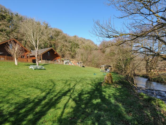 Eden, St Breward, Cornwall, family-friendly, dog-friendly, open-plan, woodburning stove, 3 bedrooms.