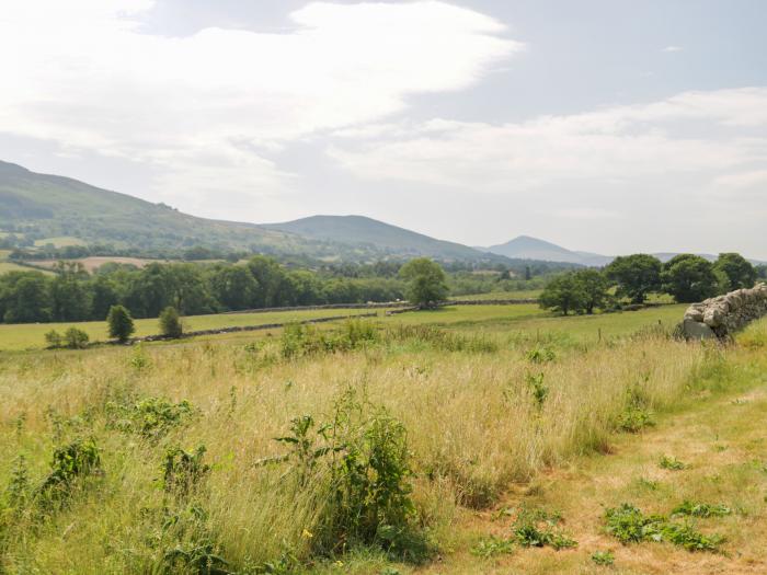 The Cow Shed, Bangor, Gwynedd, North Wales, Rural setting, outdoor kitchen, bath and shower, parking