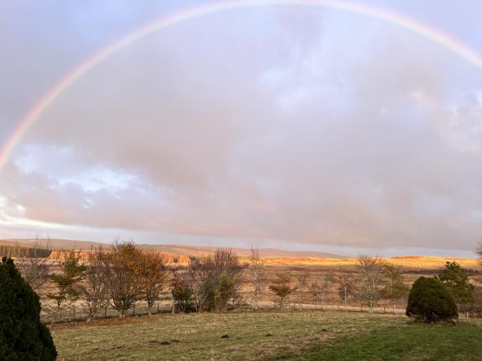 Challenger Lodge in Lairg, Highlands. Remote location overlooking moorland, lochs and wildlife. WiFi