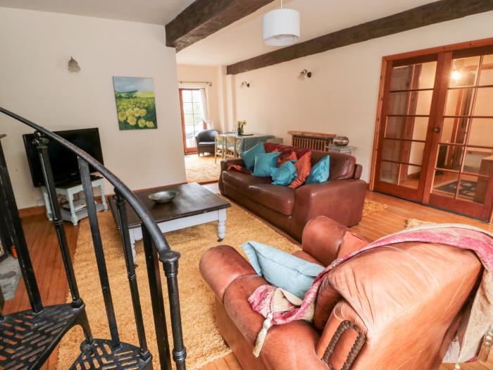 Bolland Hall, Morpeth, Northumberland, family and pet-friendly, close to amenities, original feature