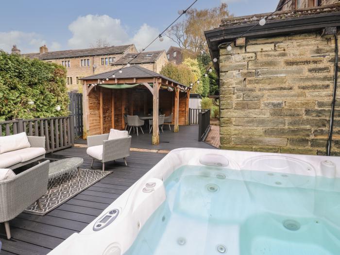 The Old Post Office in Holmfirth in West Yorkshire. Grand 7-bedroom home with hot tub and EV charger