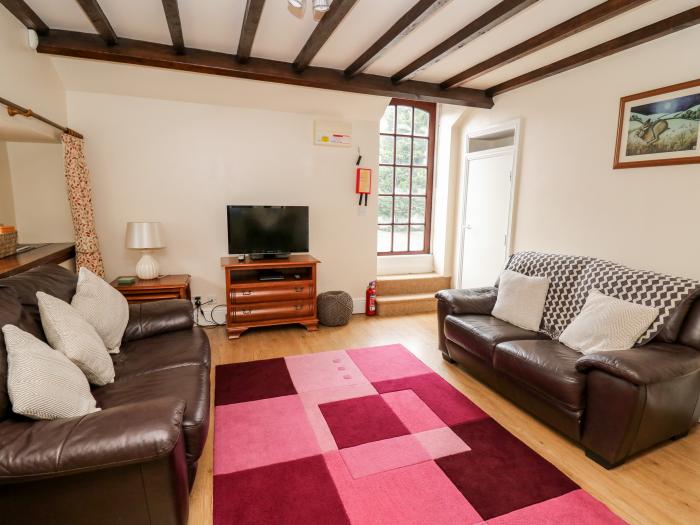 The Woodman is in Nantmel, Mid Wales, off-road parking, pet-friendly, TV, countryside, near a pub,.