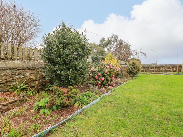 Pendower, Grampound, Cornwall, pet-friendly, close to amenities, woodburning stove, 4 bed,