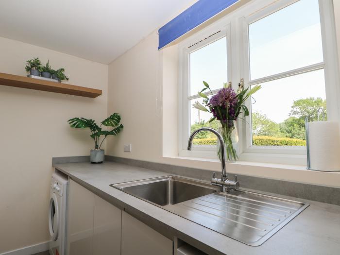 The Annexe is in Petworth, in West Sussex. One-bedroom annexe, ideal for a couple. Countryside views