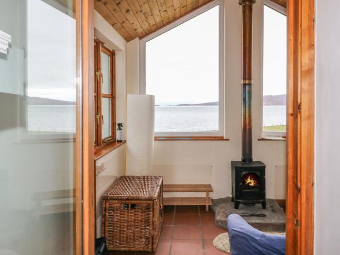 Gramarye Cottage Portree, Isle of Skye, sea views, countryside views, woodburning stoves and parking
