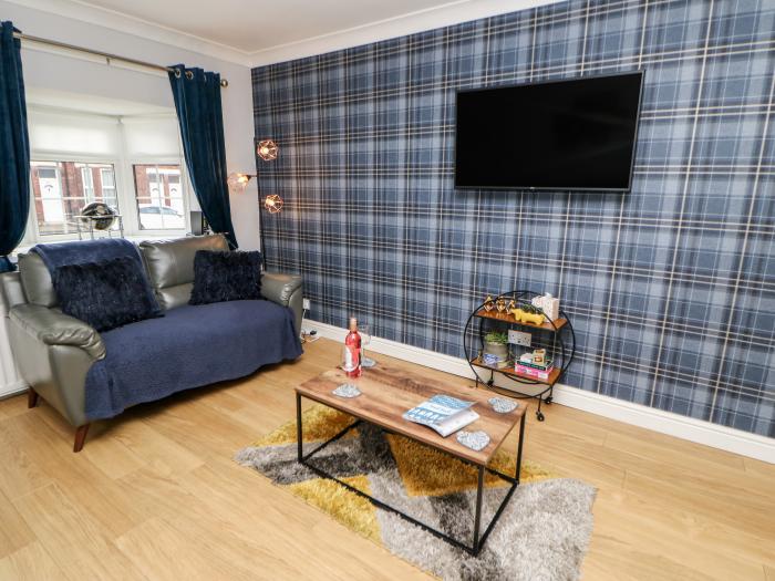 Number Four, South Shields, Tyne and Wear, pet-friendly, Smart TV, central location, close to beach,