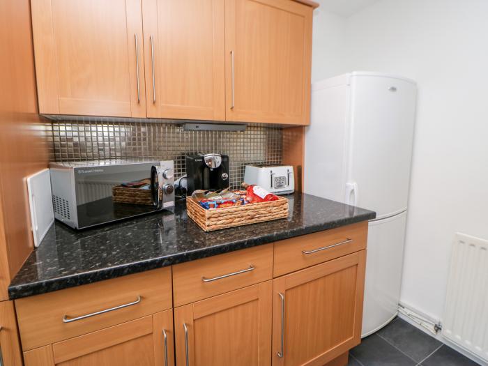 Number Four, South Shields, Tyne and Wear, pet-friendly, Smart TV, central location, close to beach,