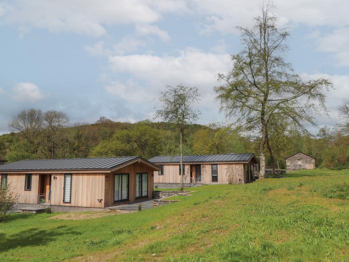 The Yews near Haverthwaite Cumbria, single-storey, pet-friendly, on-site parking, 2bed