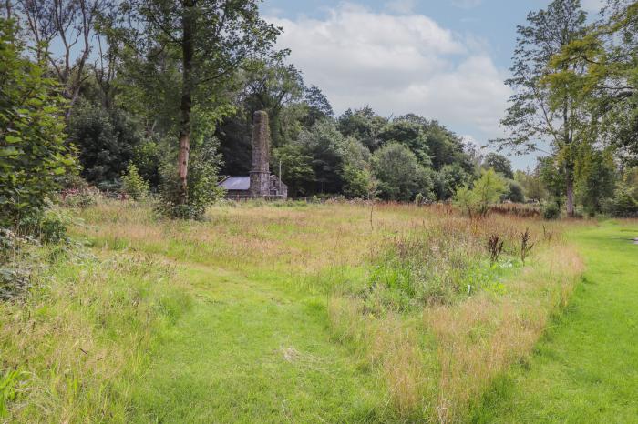 The Brambles near Haverthwaite Cumbria, single-storey, pet-friendly, on-site parking, 2bed