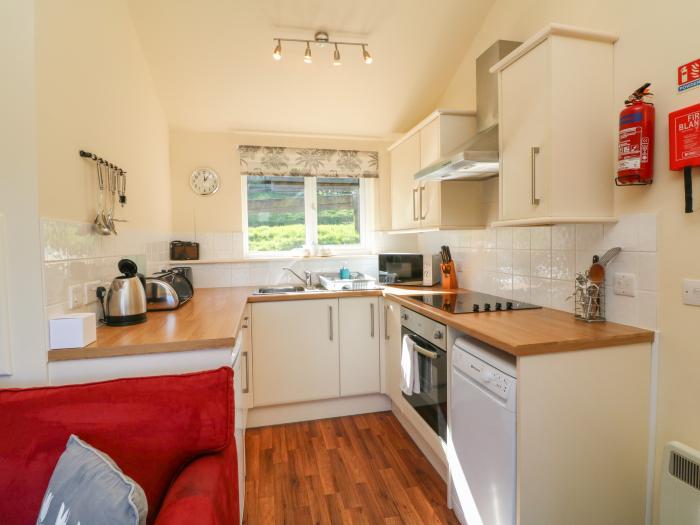 Chalet Log Cabin C11, Combe Martin, ground-floor living, close to amenities and the beach, open-plan