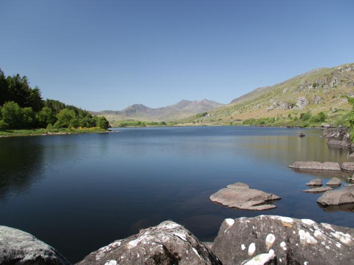 The Slate Hut, Bangor, Gwynedd, N Wales, Stunning rural retreat, beautiful setting, wonderful views