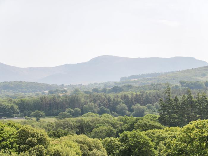 The Slate Hut, Bangor, Gwynedd, N Wales, Stunning rural retreat, beautiful setting, wonderful views