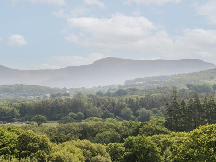 The Ivy, Near Bangor, Gwynedd, North Wales, Quirky converted shepherd's hut in stunning countryside