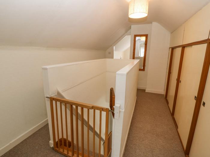 Berna, Benllech, Anglesey, North Wales, dog-friendly, electric fire, sea view, close to amenities