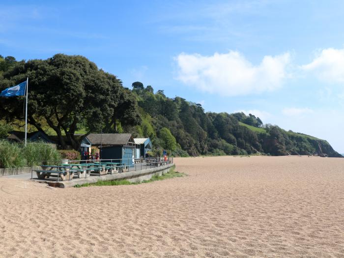 Captain's Lookout in Stoke Fleming, Devon. Two-bedroom cottage enjoying sea views and near amenities