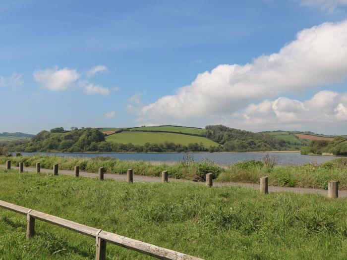 Captain's Lookout in Stoke Fleming, Devon. Two-bedroom cottage enjoying sea views and near amenities