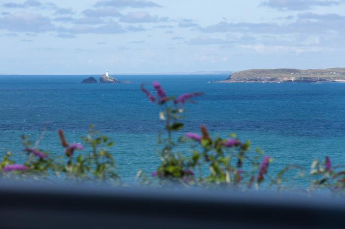 One Atlantic Watch, Carbis Bay, sea views, dishwasher, reverse-level accommodation, TV with Sky, DVD