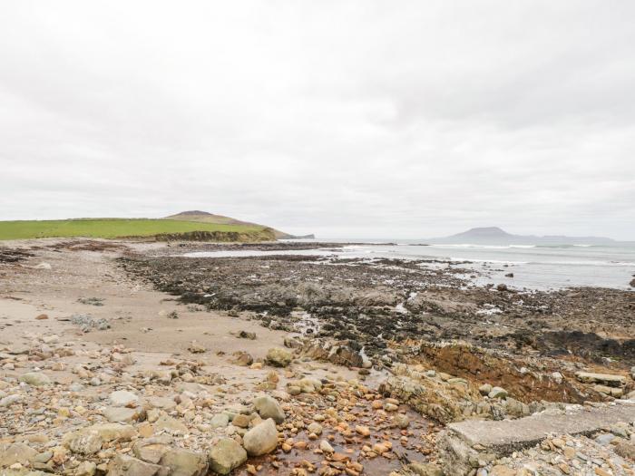 Old Head View, Louisburgh, County Mayo, pet-friendly, sea and mountain views, ample off-road parking