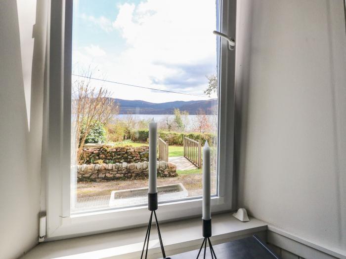Cherry Trees Cottage, Inveraray, Argyll and Bute, Scotland, Loch Fyne, Kitchen/diner, WiFi, Smart TV