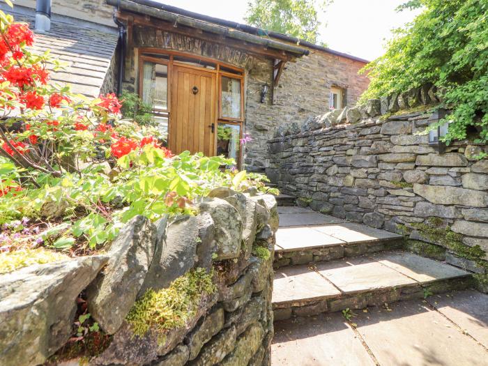 The Hay Loft is in Kendal, Cumbria. Off-road parking. Enclosed garden. Woodburning stove. 2bed.