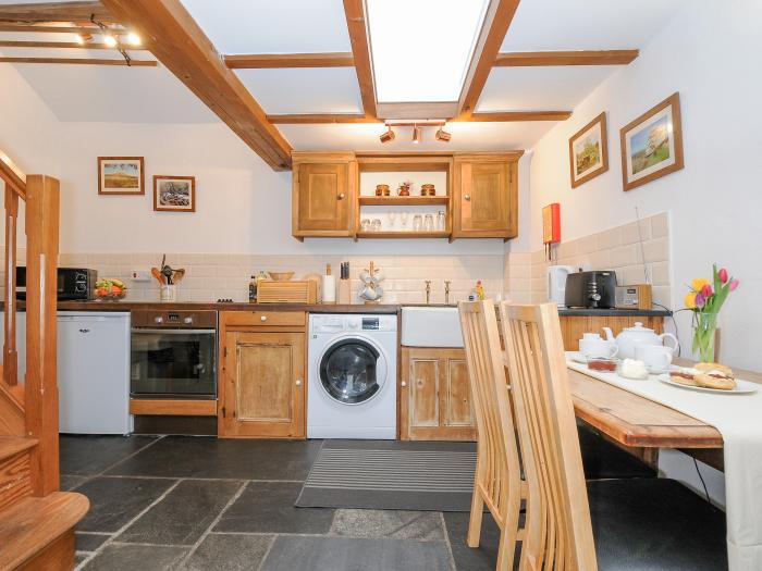 Mole Cottage in Upton Cross, Cornwall, romantic, dog-friendly, countryside views, woodburning stove.