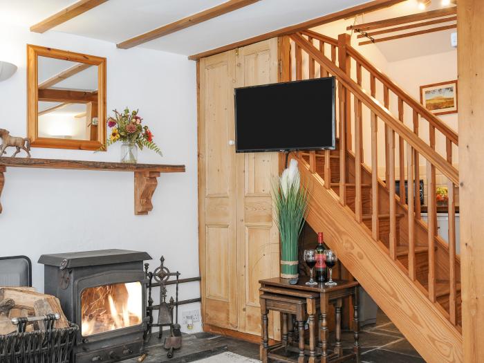 Mole Cottage in Upton Cross, Cornwall, romantic, dog-friendly, countryside views, woodburning stove.