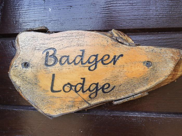 Badger Lodge in Stainfield in Lincolnshire, sleeps four in two bedrooms. Off-road parking and pets.