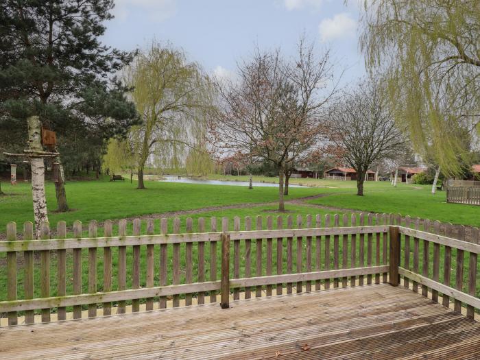 Teal Lodge, Bardney, Lincolnshire, open-plan, decking, child-friendly, ample off-road parking, WiFi.