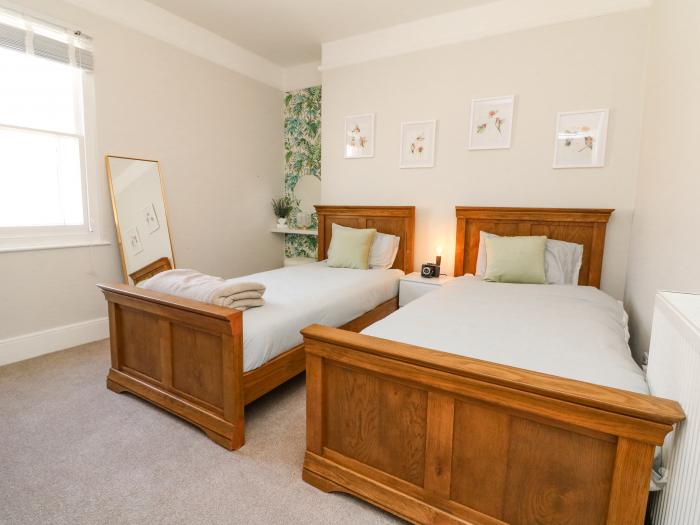 Myrtle House, Ilfracombe, Devon, Near to a National Park, Close to a beach, Close to amenities, WiFi
