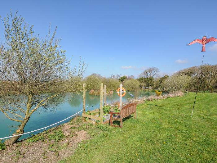 The Cabin rests in Jacobstow, Cornwall, Romantic, Idyllic location, lake, beautiful views, pet-free.