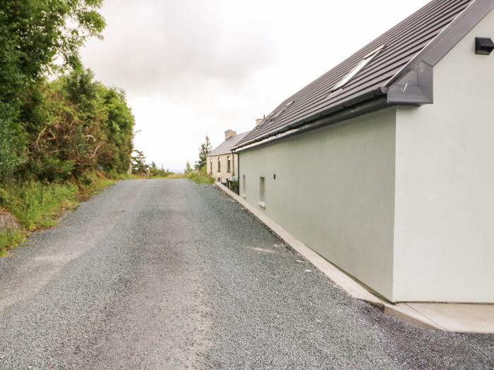 GORTDROMAKIERY near Killarney, County Kerry, Ireland, private parking, pretty views, single-storey.