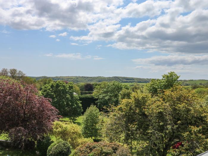 The Barn, Brixton, Devon, near Dartmoor National Park. Open-Plan, Swimming Pool, Barbecue, Outhouse.